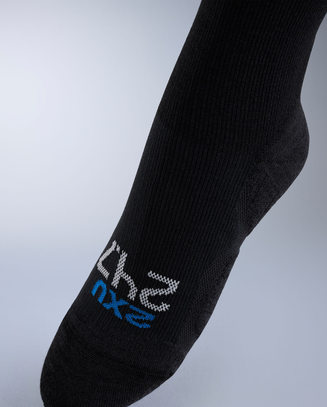 24/7 Bamboo Compression Socks J6