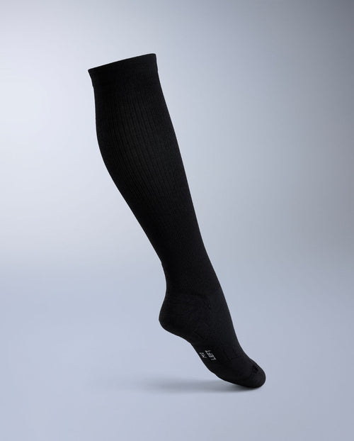 24/7 Bamboo Compression Socks J6