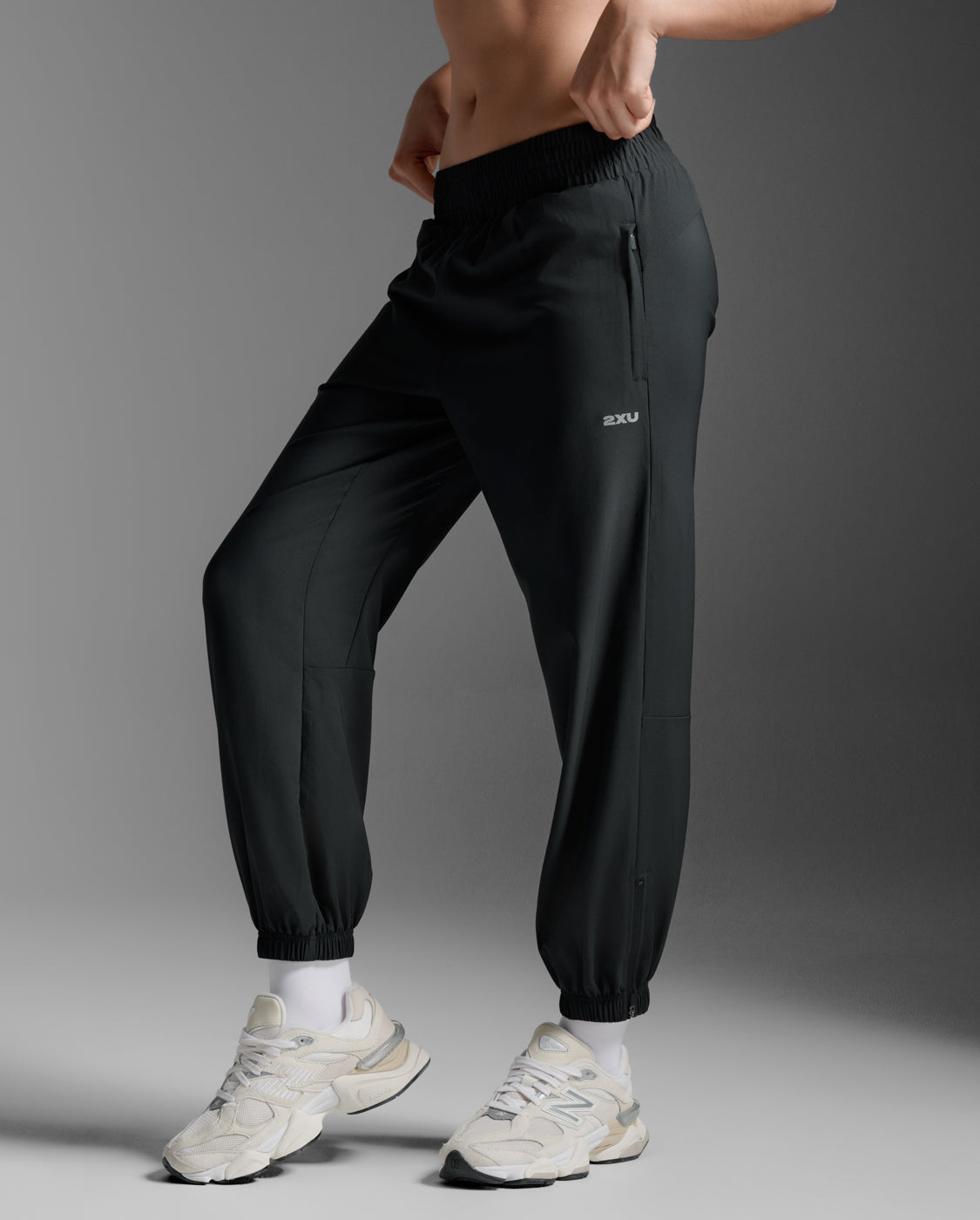 Aero Woven Jogger