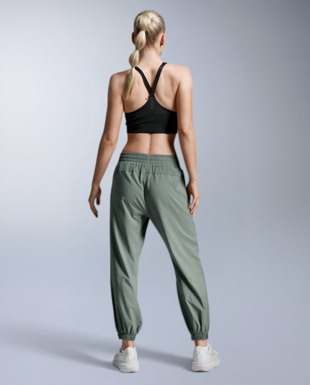 Aero Hi-Rise Woven Jogger