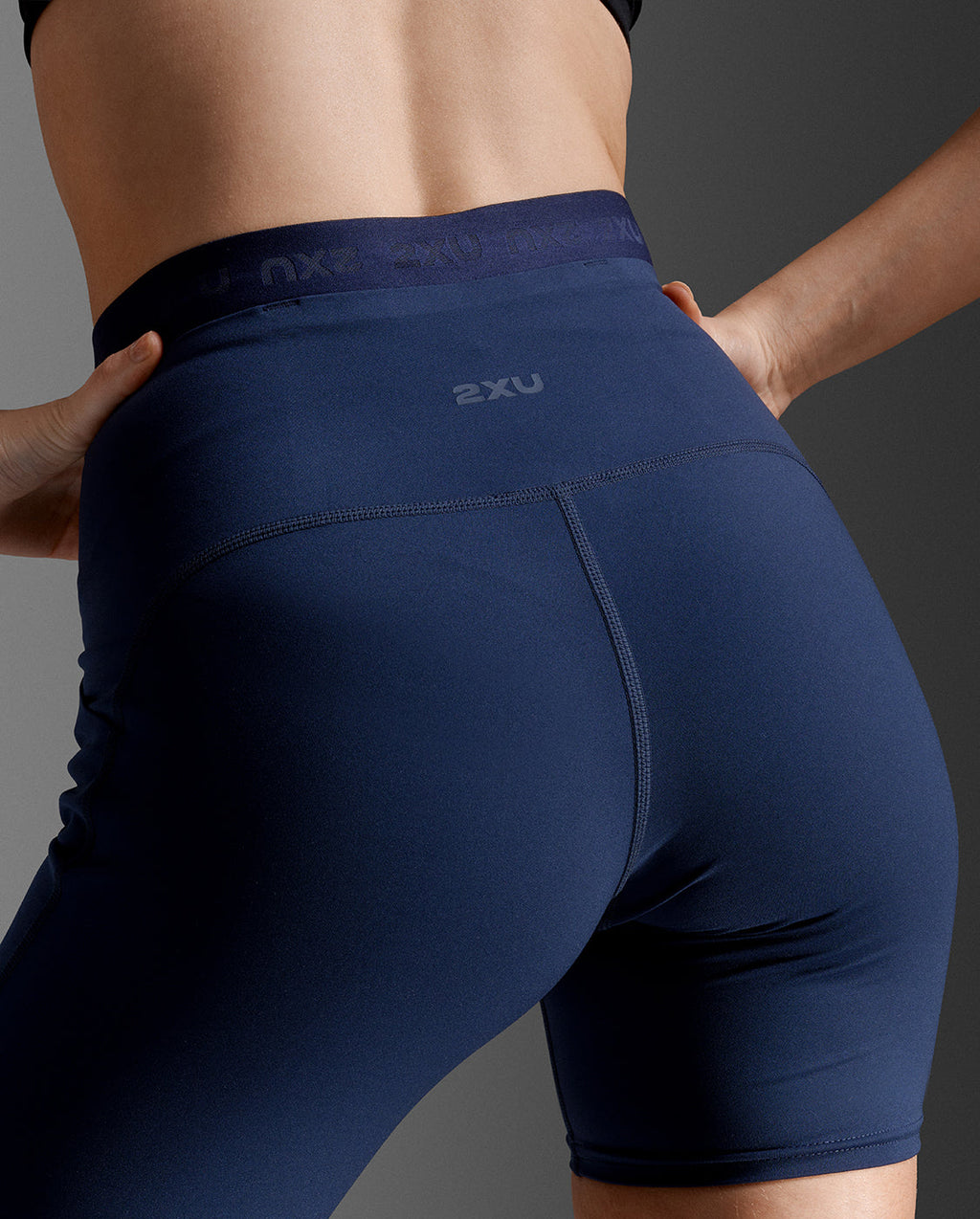 Form Stash Hi-Rise 4" Compression Short with Pockets