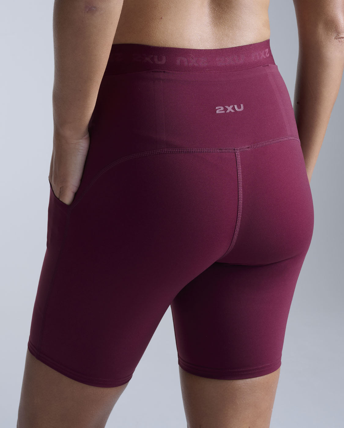 Form Stash Hi-Rise 6" Compression Short with Pockets