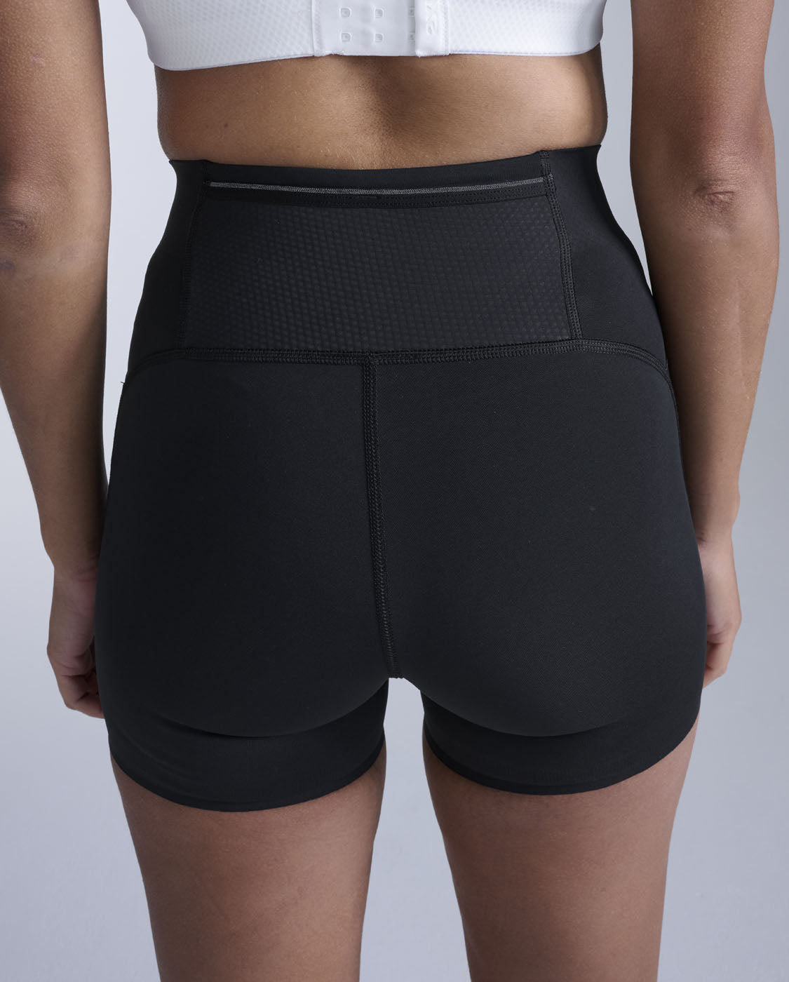 Aero Mesh Hi-Rise Compression 4 Inch Shorts