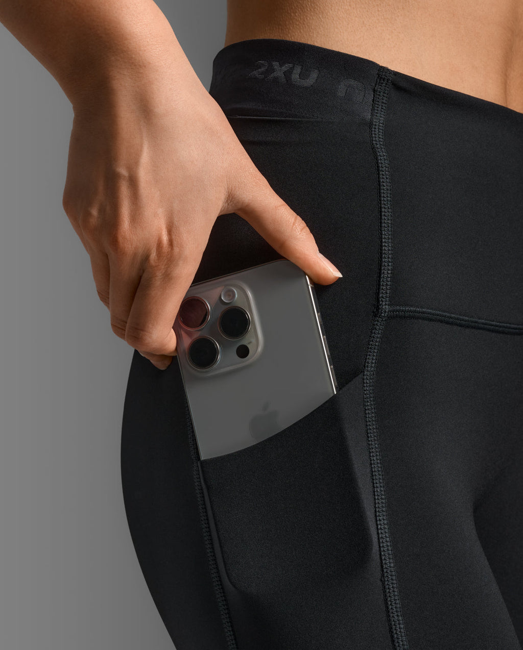 Form Stash Hi-Rise Compression 7/8 Tights with Pockets